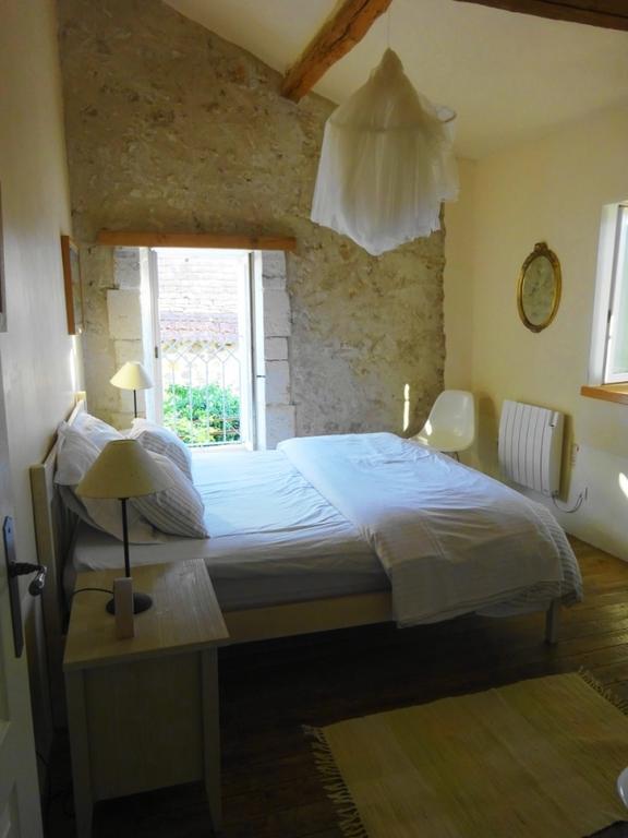 Les Chardons Guest House Chenaud المظهر الخارجي الصورة